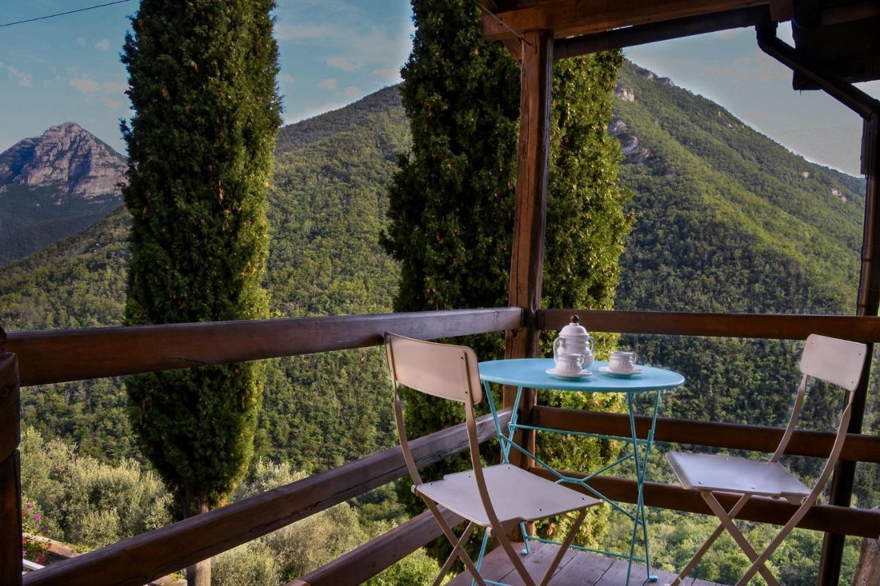 Agriturismo Nonnamelia Nasino Exteriör bild