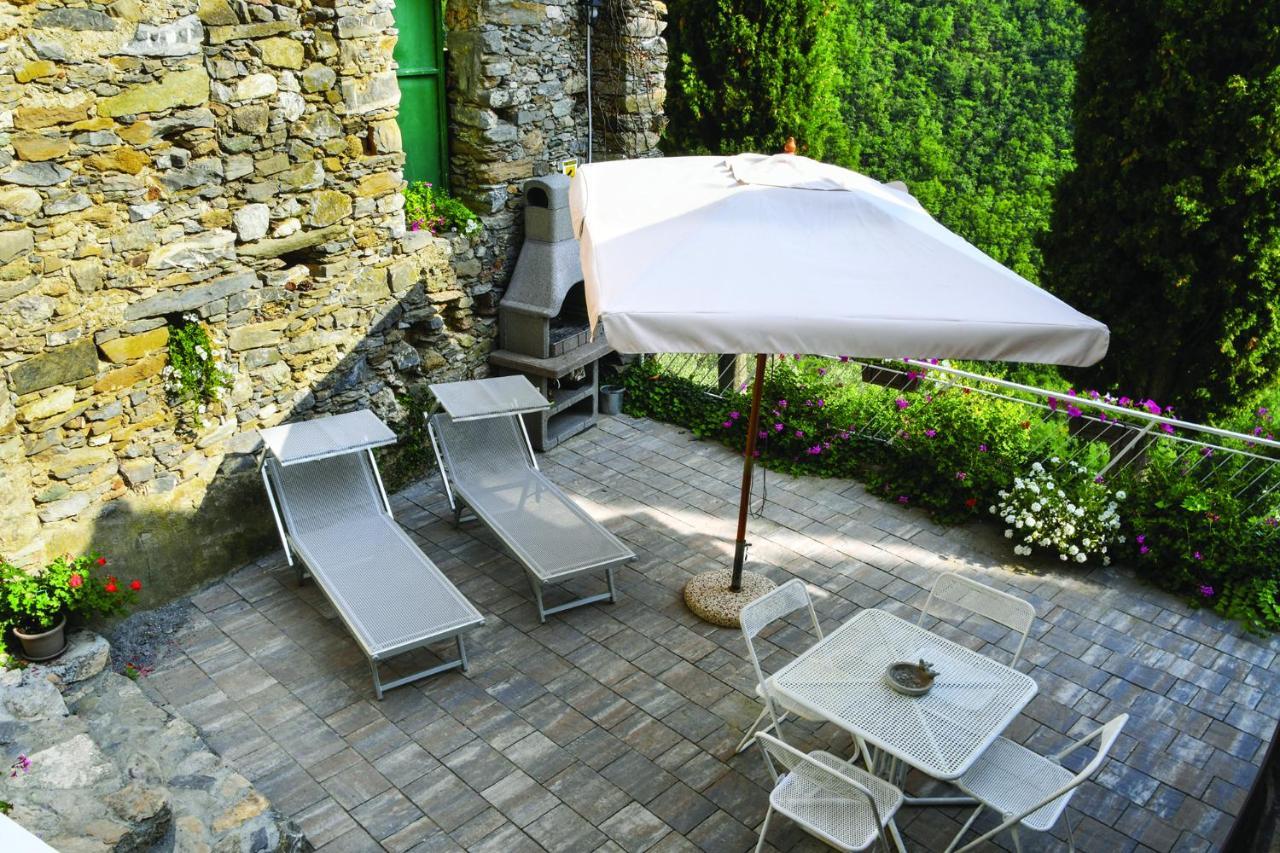 Agriturismo Nonnamelia Nasino Exteriör bild