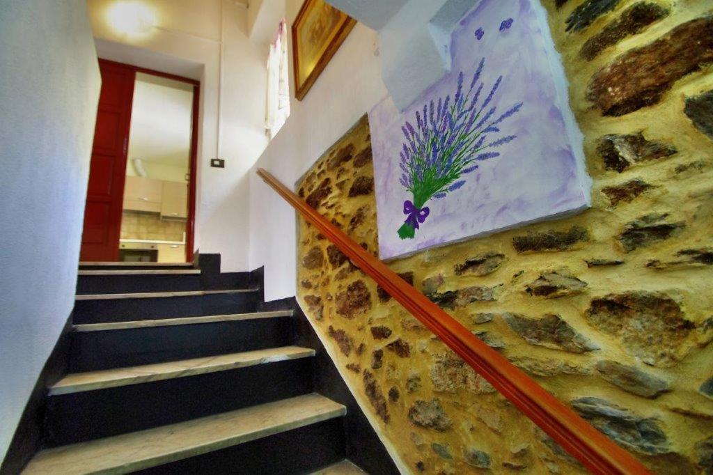 Agriturismo Nonnamelia Nasino Exteriör bild