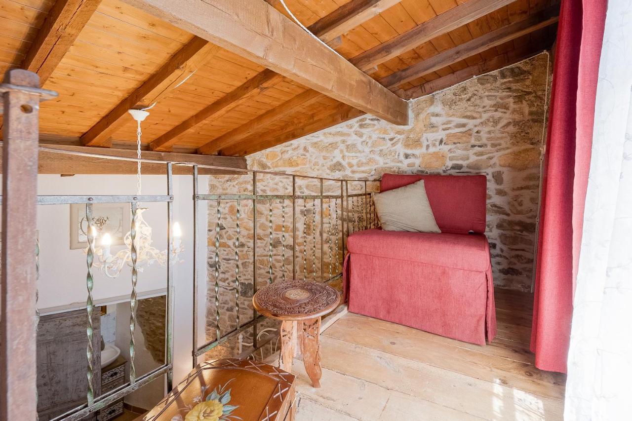 Agriturismo Nonnamelia Nasino Exteriör bild